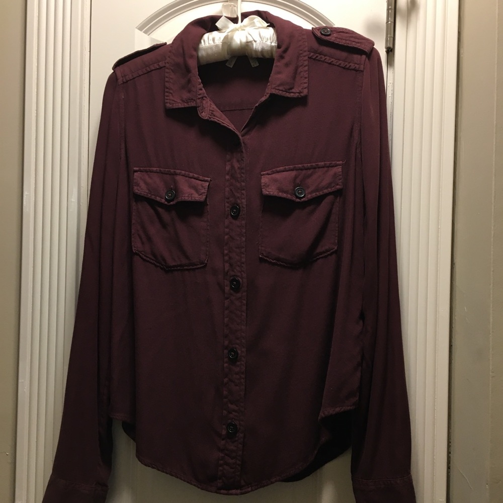 MUDD BUTTON DOWN TOP